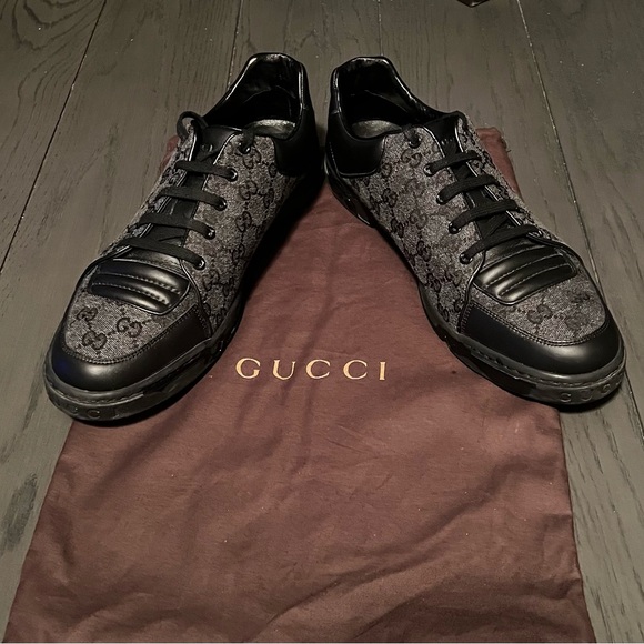 Gucci cloth sneakers with leather trim. Gucci size 10.5. - Picture 4 of 6
